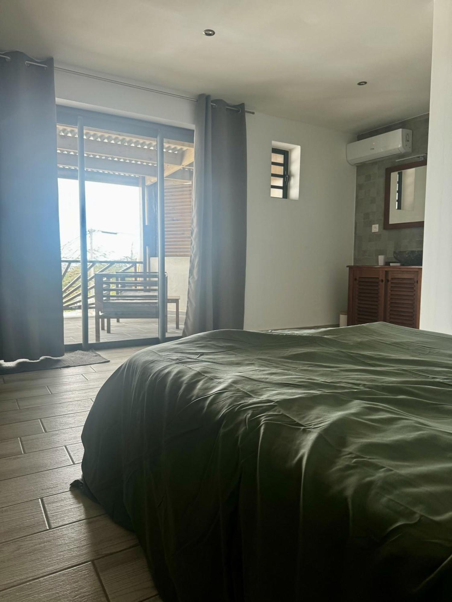 Cozy Caze Apartment Saint-Joseph Bagian luar foto