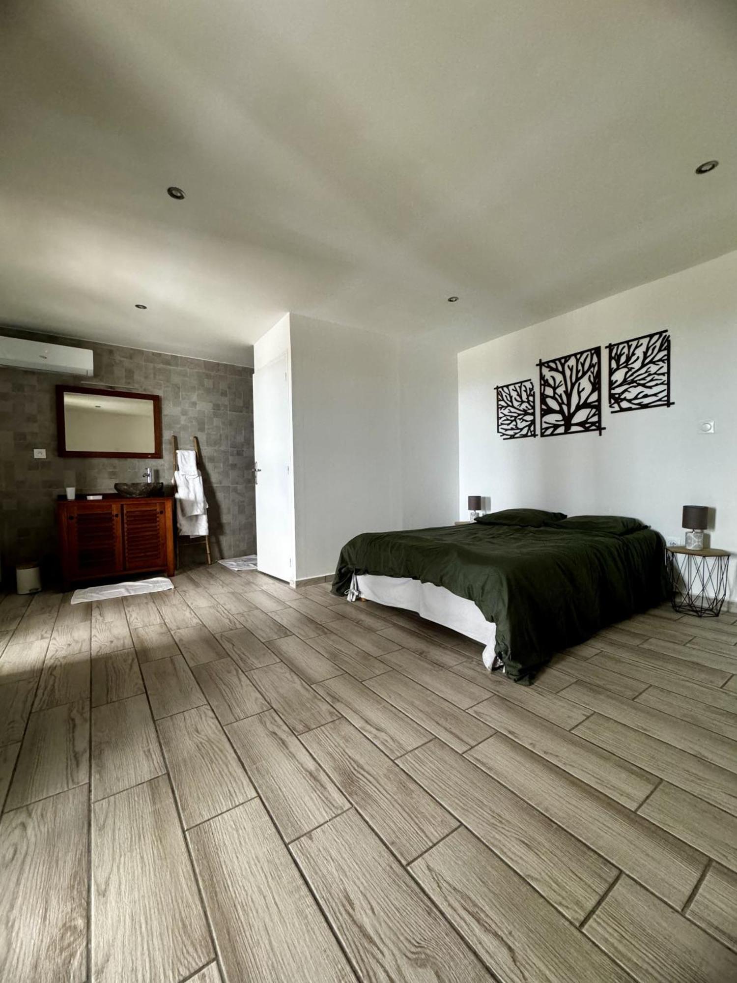 Cozy Caze Apartment Saint-Joseph Bagian luar foto